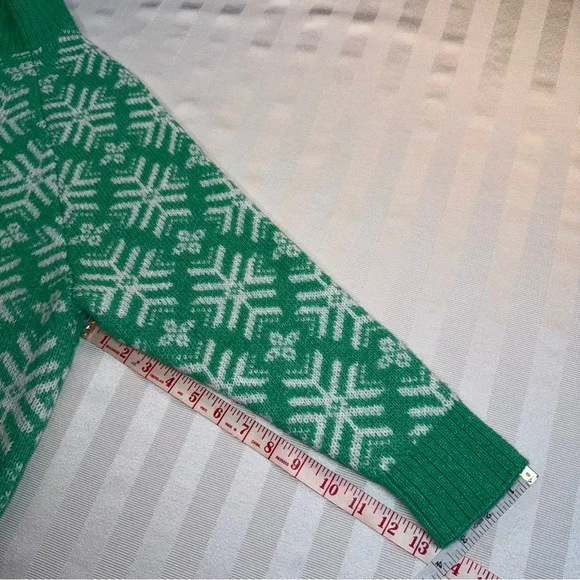 Old Navy Women's Green Snowflake Fair Isle Knit Sweater Sz L Holiday - Picture 7 of 10